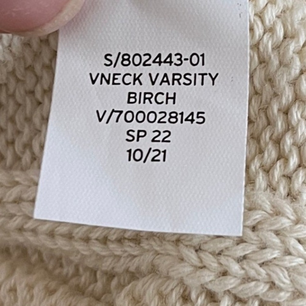 GAP Cream Cable-Knit V-Neck Sweater with Black Trim - Picture 5 of 7